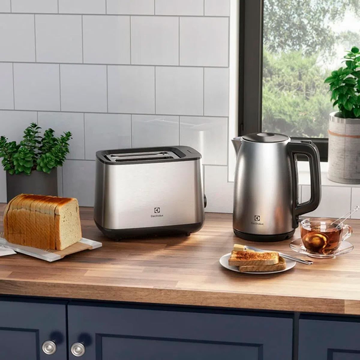 Chaleira Elétrica Electrolux 1,7L Experience EEK25