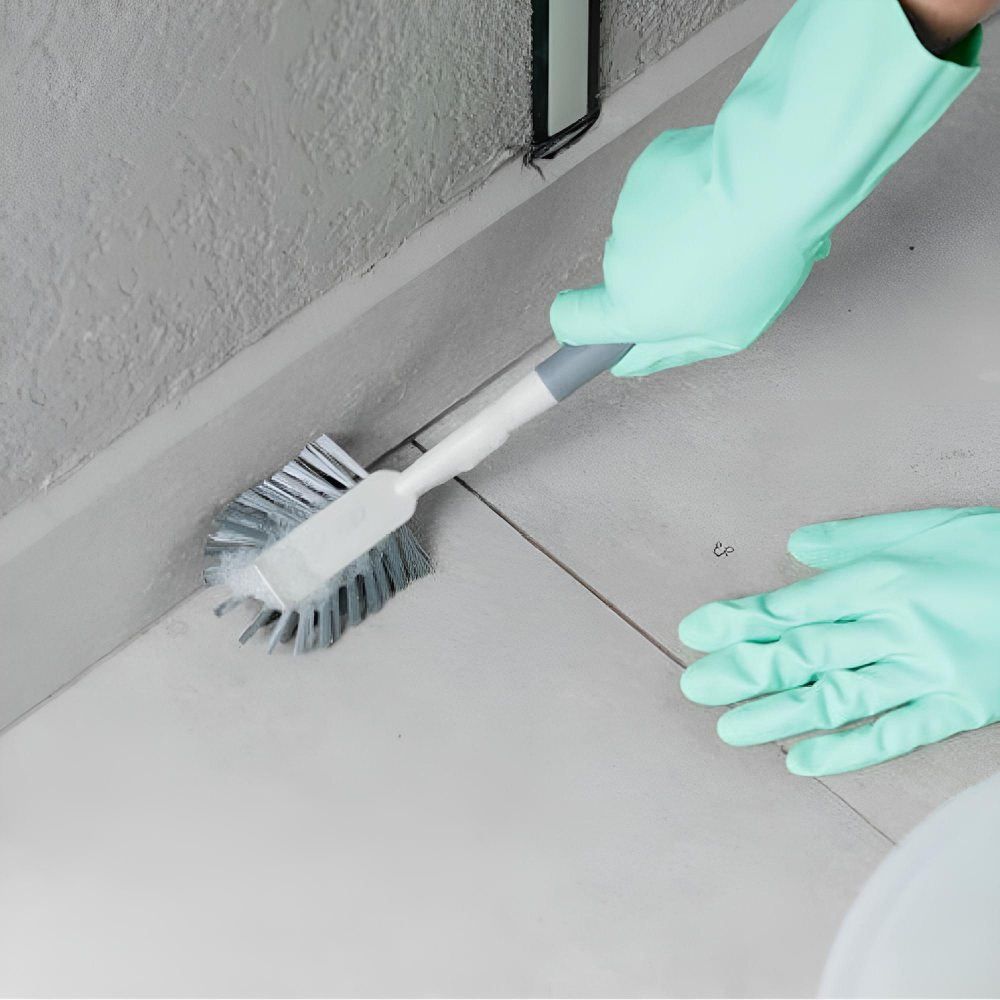 Escova Multiuso Retangular Flow Ou 32Cm - Branco e Cinza