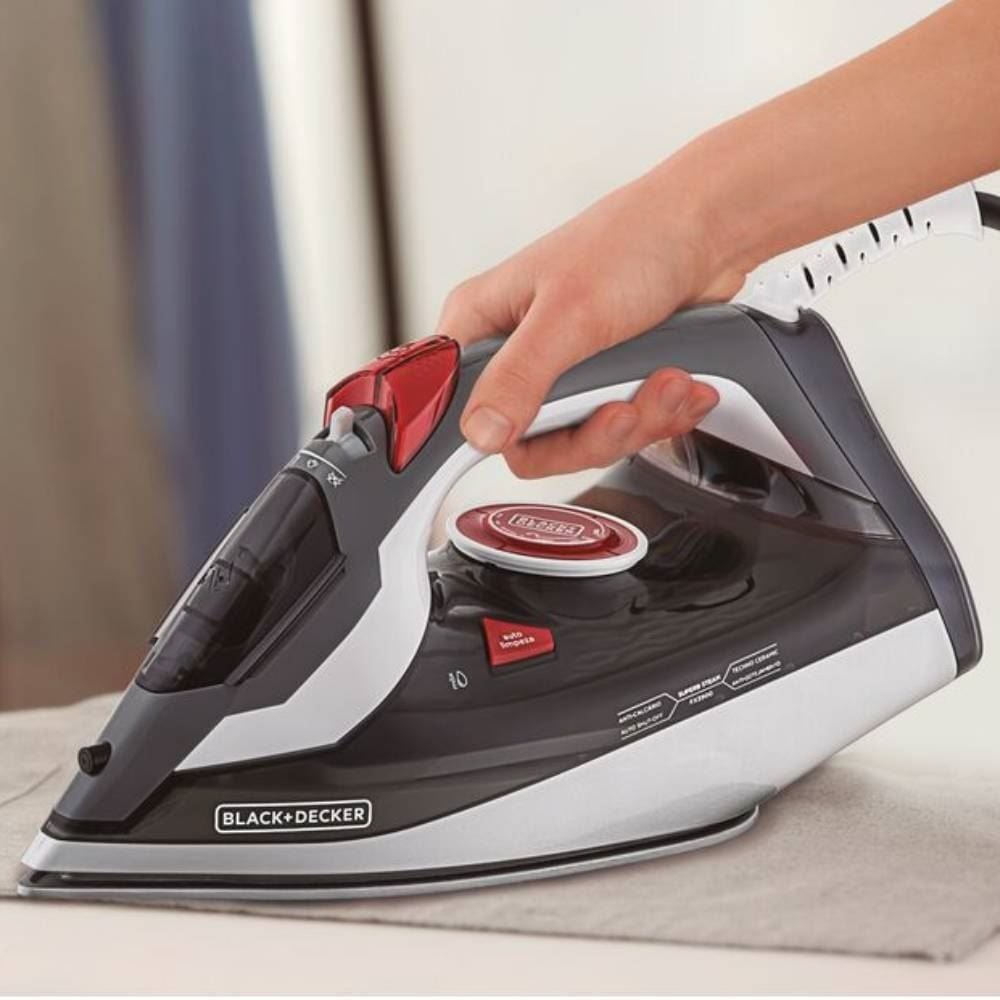Ferro de Passar Black and Decker a Vapor Desligamento automático FX3900