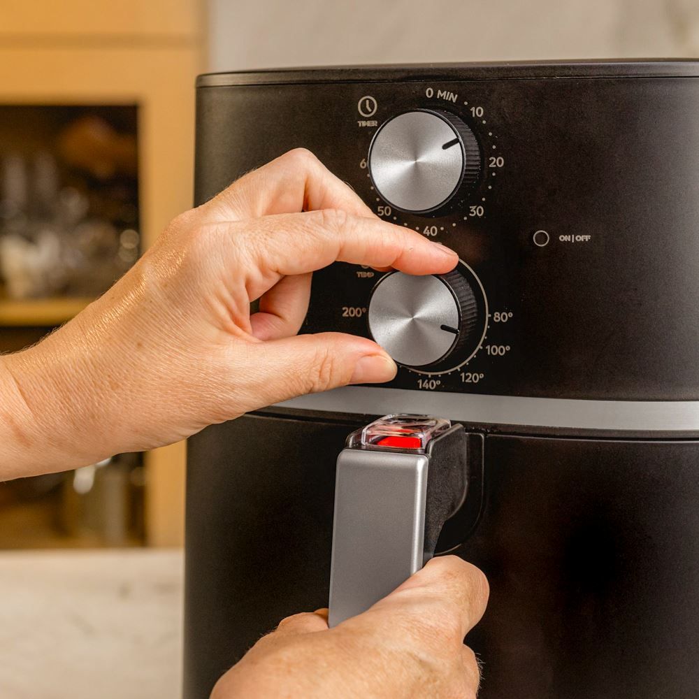 Fritadeira Air Fryer Wap 5,2 Litros Cesto Amplo 1500W WAFG2S 