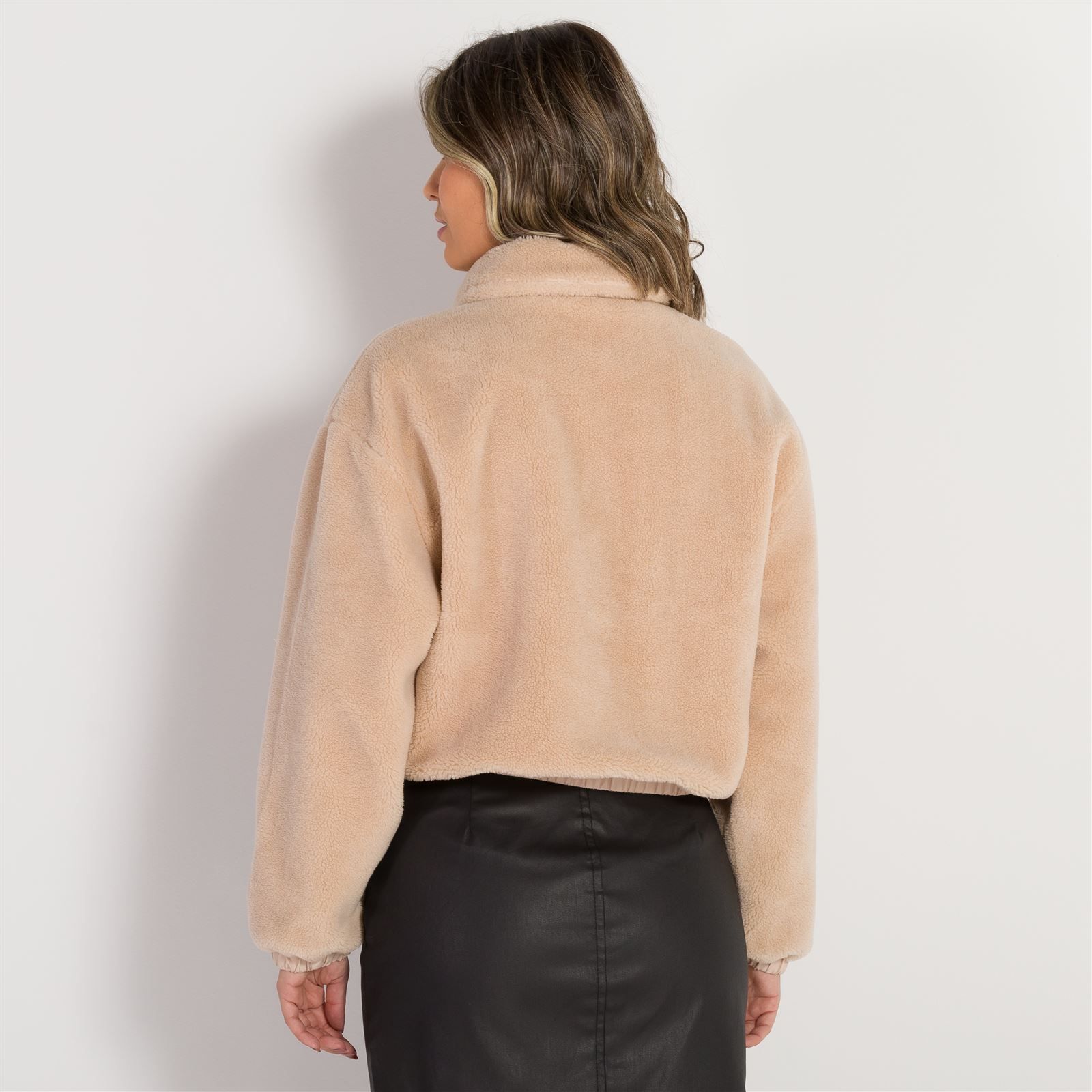 Jaqueta Bomber Pele Carneirinho Boby Blues