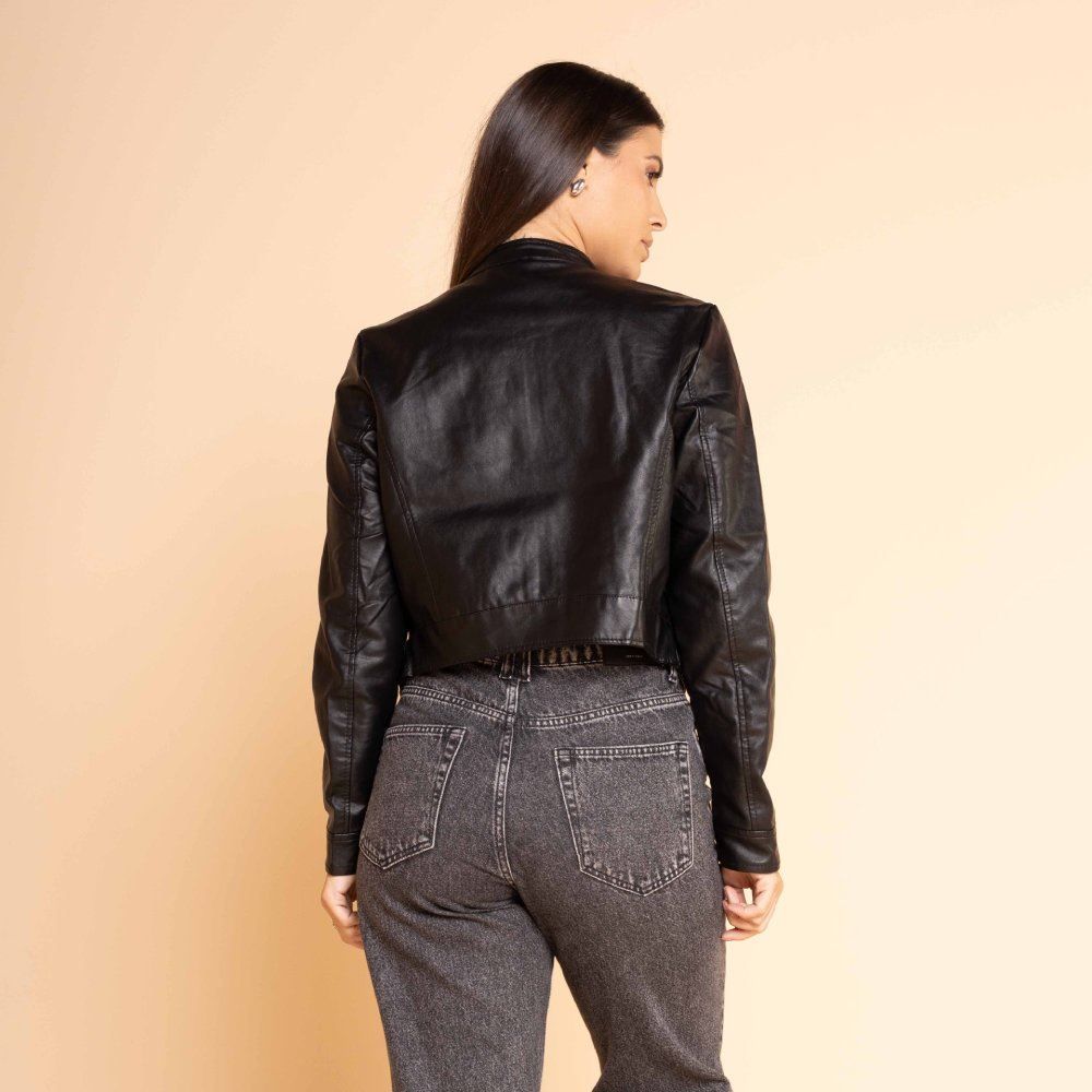 Jaqueta Feminina Em PU Com Gola Redonda Boby Blues