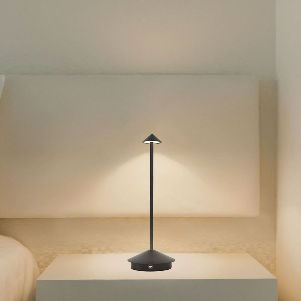 Luminaria De Mesa Abajur Led Taschibra Indy Preta Recarregavel Usb - PRETO