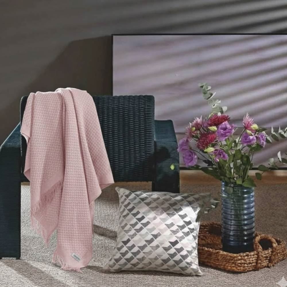 Manta para Sofá Decorativa 1,20X1,45 m Búzios Hedrons - Rosa Poema