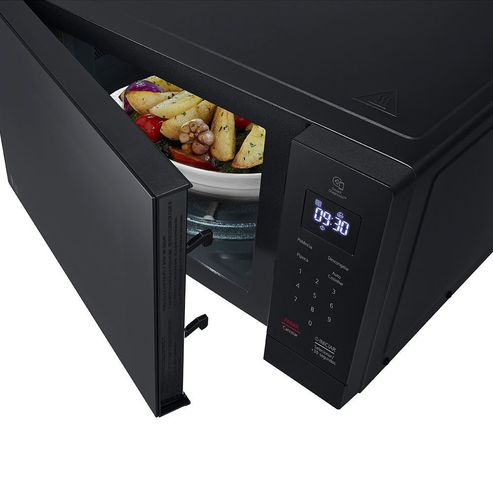 Micro-ondas LG 30 Litros de Bancada NeoChef Limpa Fácil MS3033DS
