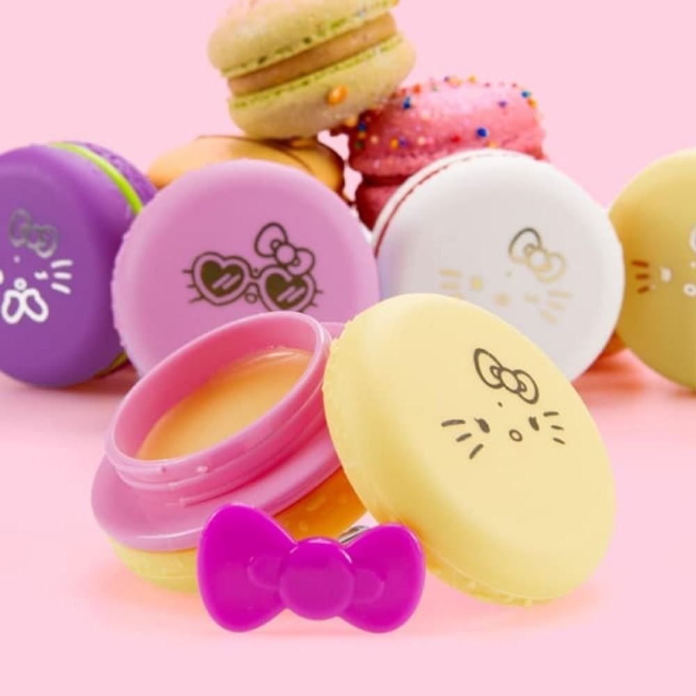 o Lip Balm Macarom Fps 24 Hello Kitty Sabrina Sato - Uva