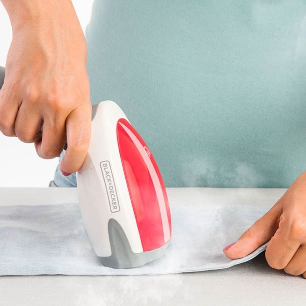 Passadeira Portátil 1200W BDV2000V Black And Decker