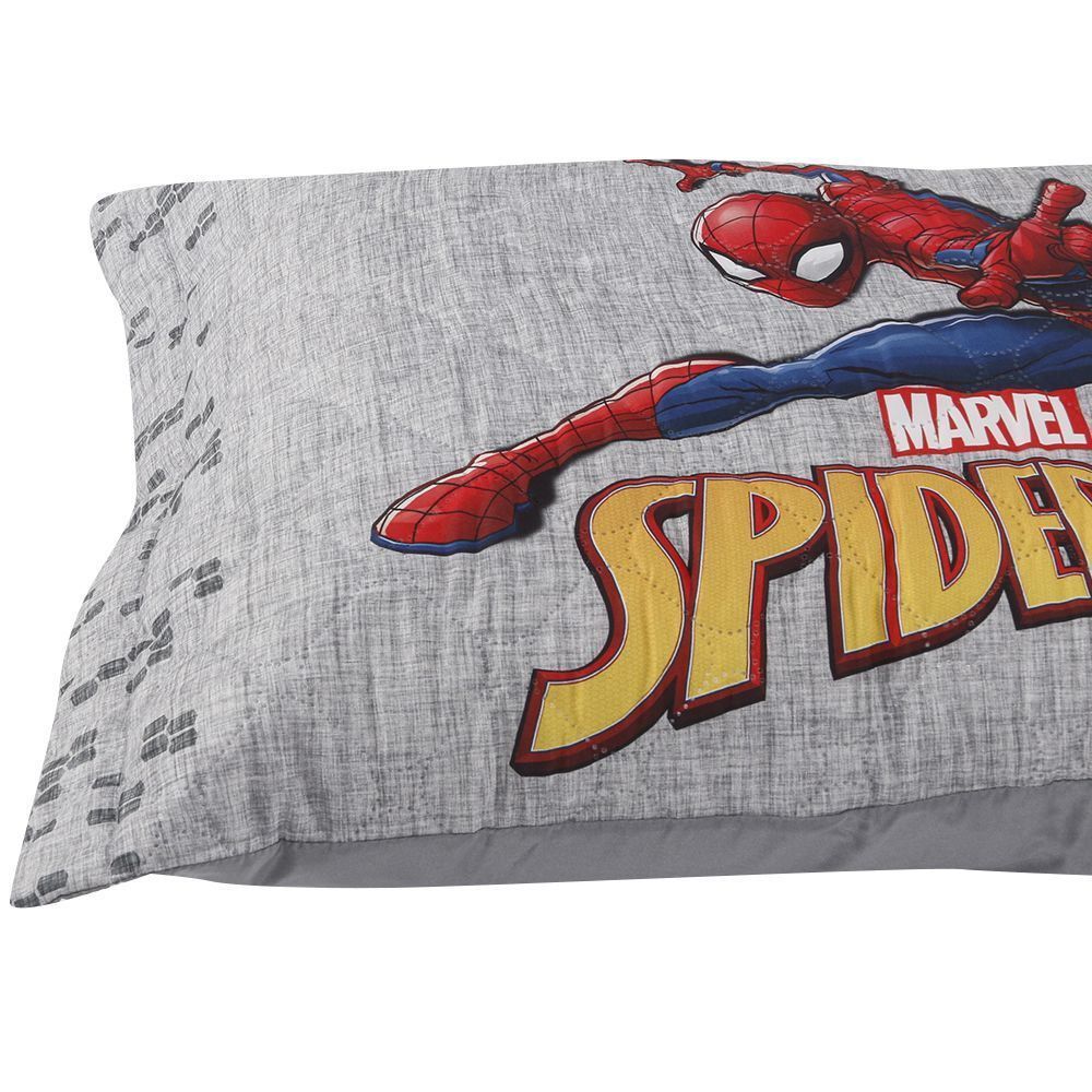 Porta Travesseiro Infantil Estampado Disney Hedrons - Spider em ação