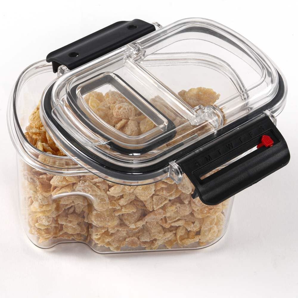 Pote Hermético Retangular De Plástico Havan Casa 670Ml - Transparente e Preto