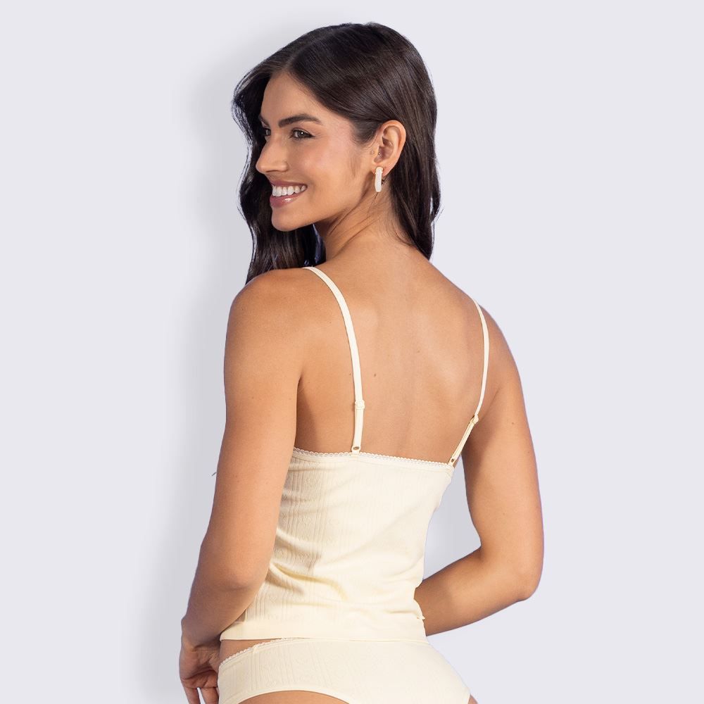 Regata Feminina Segunda Pele Com Alça Fina Camila Moretti