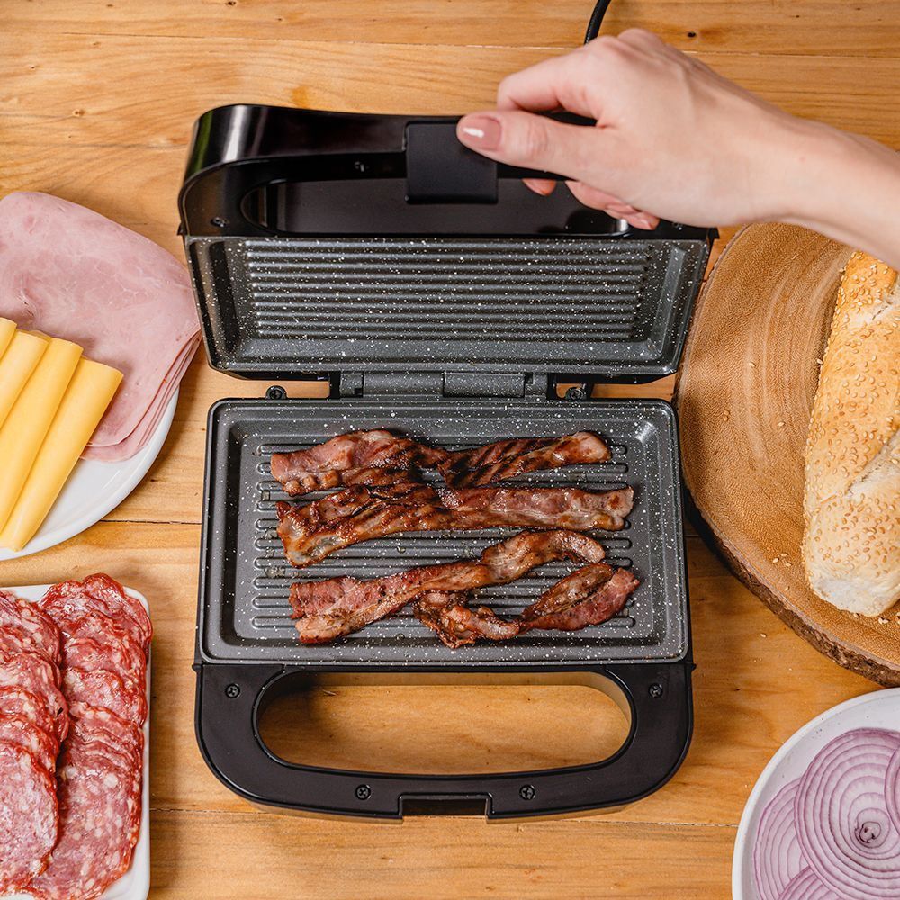 Sanduicheira Grill em Inox WAP WS750 com Aquecimento Rápido Speed Heat