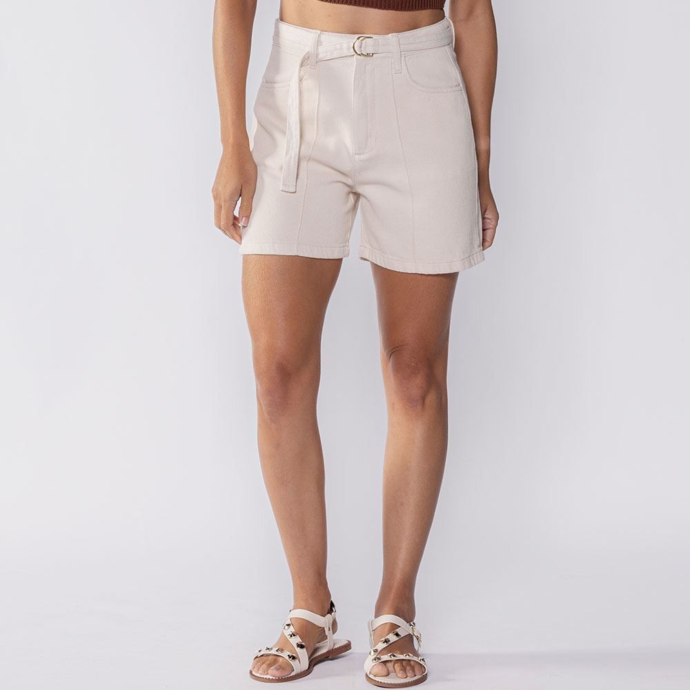 Short Feminino De Sarja Com Cinto Patricia Foster