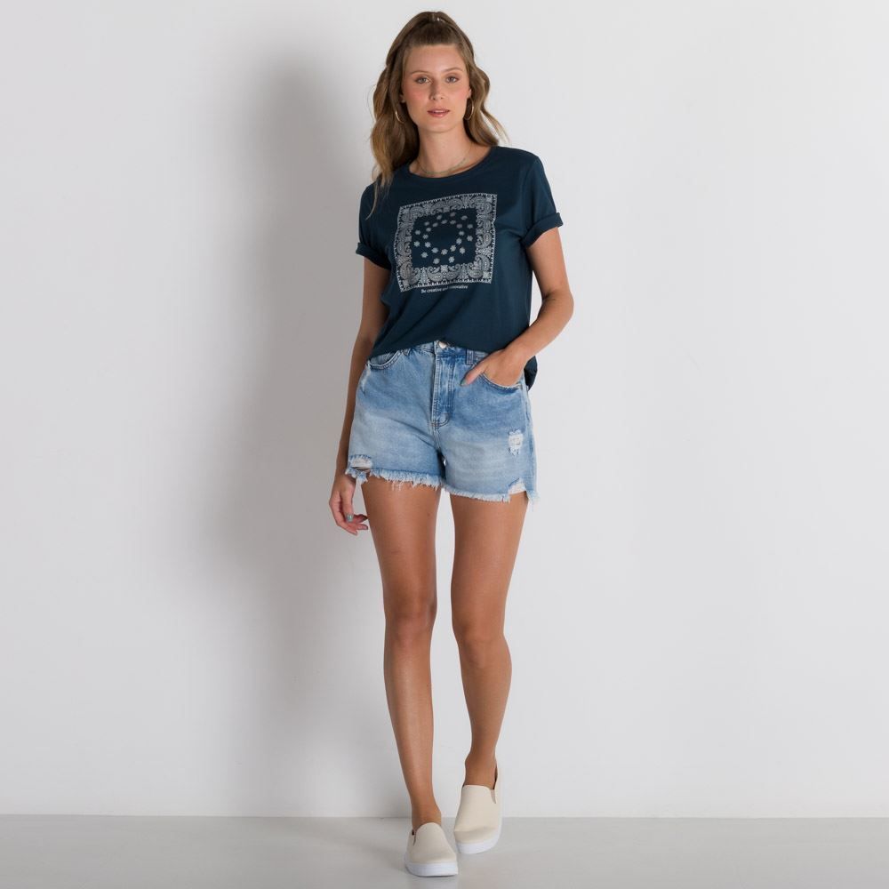 T-Shirt com Quadrado Estampado Patricia Foster