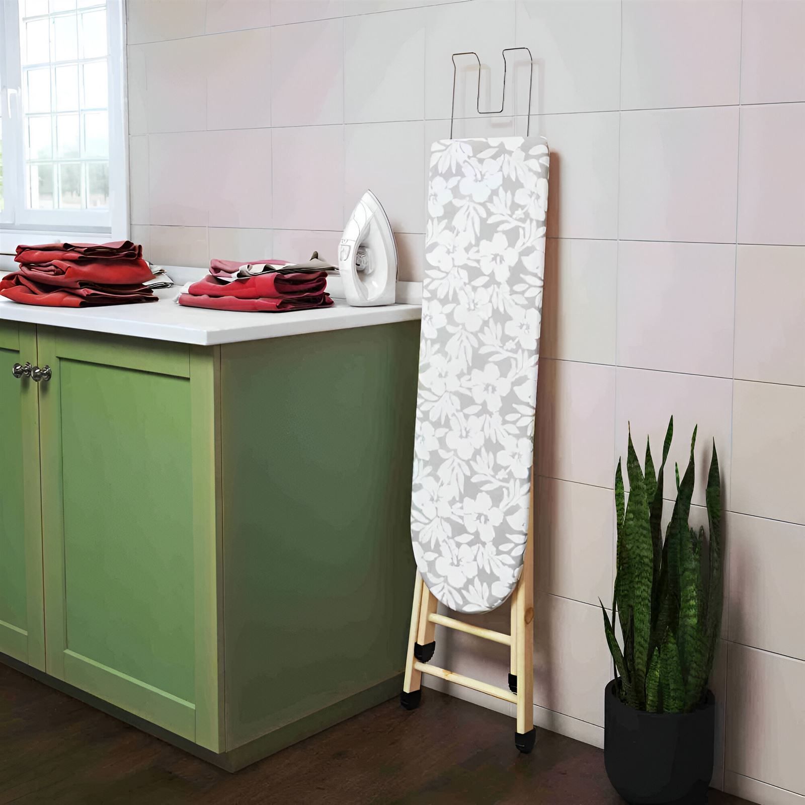 Tábua De Passar Roupa Dobrável Stolf - 1,22M