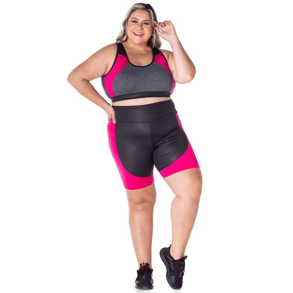 Top Plus Size com Bojo e Recortes Scream