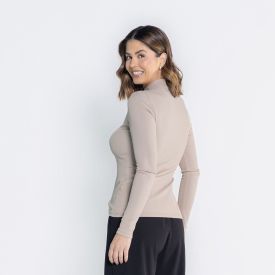 Blusa Feminina Com Gola Alta Canelada Patricia Foster