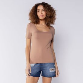 Blusa Feminina Em Poliamida Patricia Foster Amendoa