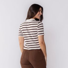 Camiseta Polo Feminina Com Decote V Transpassado Boby Blues