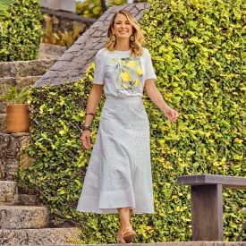 Saia Midi Clássica Em Laise Patricia Foster