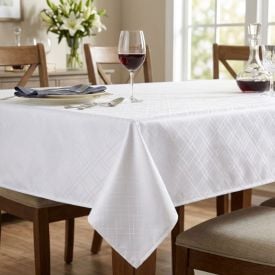 Toalha de Mesa 1,40X2,10 m Requinte Döhler - Branco TJ-5795